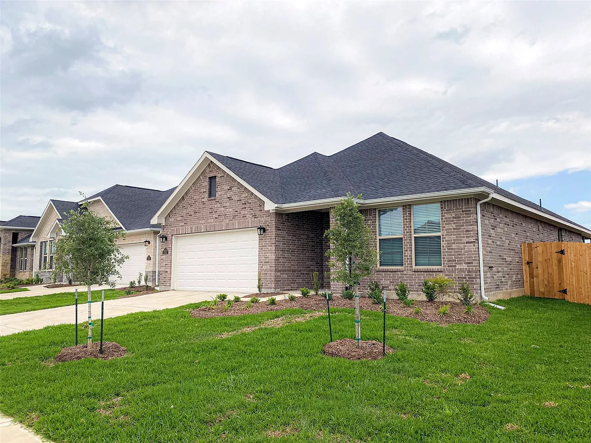 Building Photo - 31302 Whitfield Ct