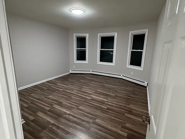 231 Grove St #2 — Photo 5