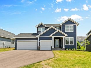 10118 Arrowwood Trl, Woodbury, MN 55129