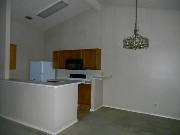 5th image of 4013 Hearthstone Dr