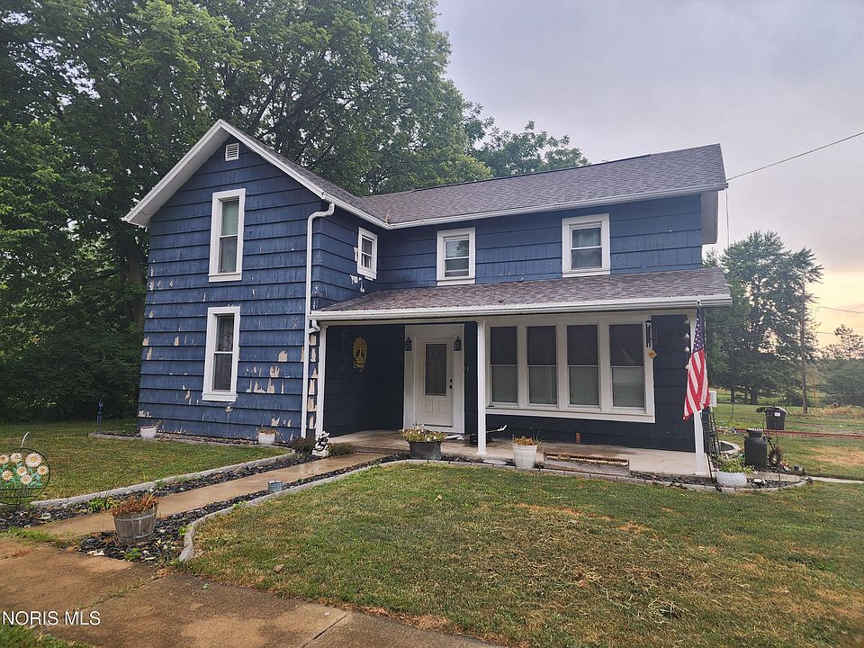1st image of 407 E High St
