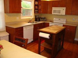 5S680 Ridgeview Ln, Naperville, IL 60540