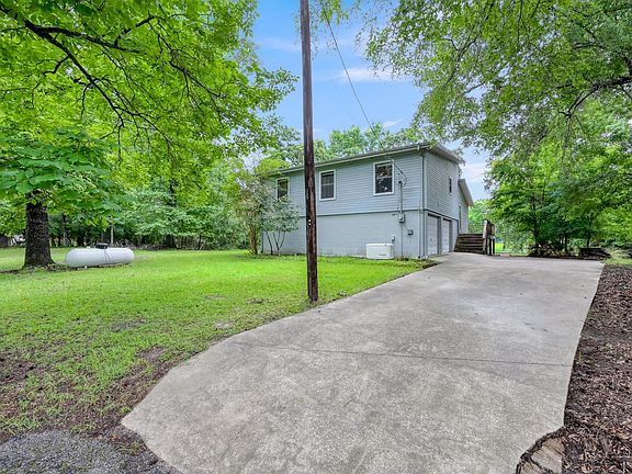 2nd image of 254 Sharp Ln