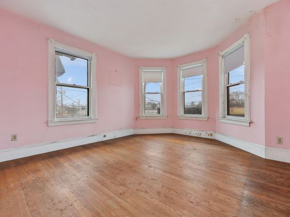 bridgeport-connecticut-448357353 picture