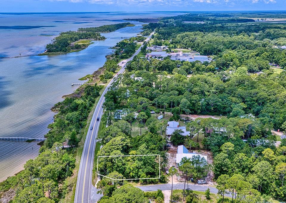 1st image of 104 Bay Colony Way