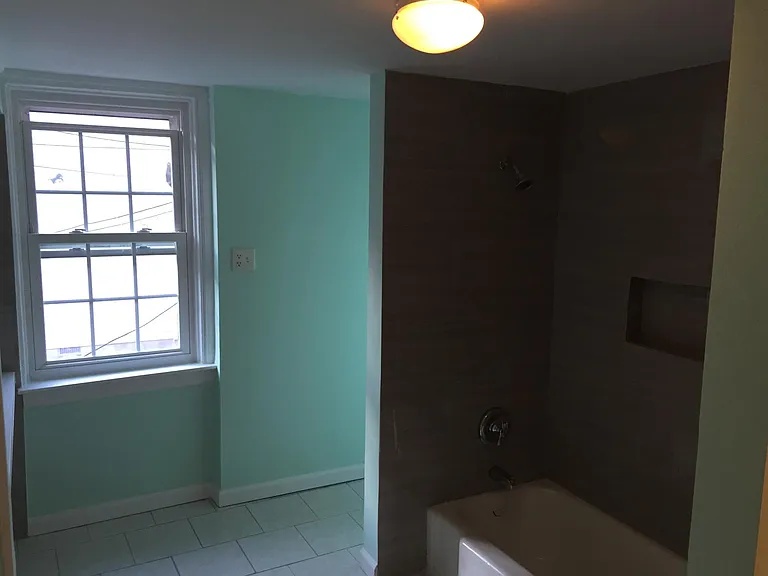 894 Tyson St — Photo 9