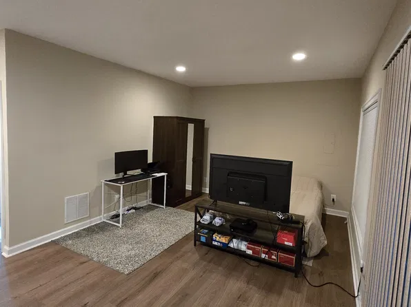 (undisclosed Address), Vienna, VA 22181