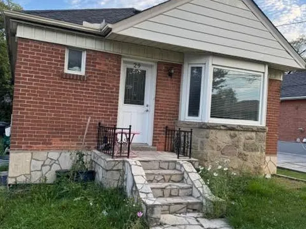 29 Kirby Rd, Toronto, ON M3L 1B3