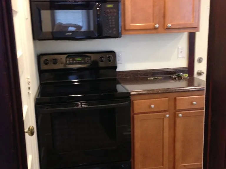 1201 Chestnut St #3 — Photo 2