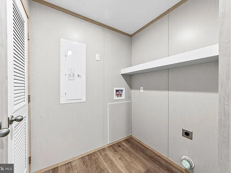 328 Line Rd — Photo 11