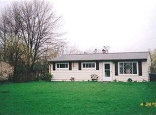 3145 Polly Rd, Ravenna, OH 44266