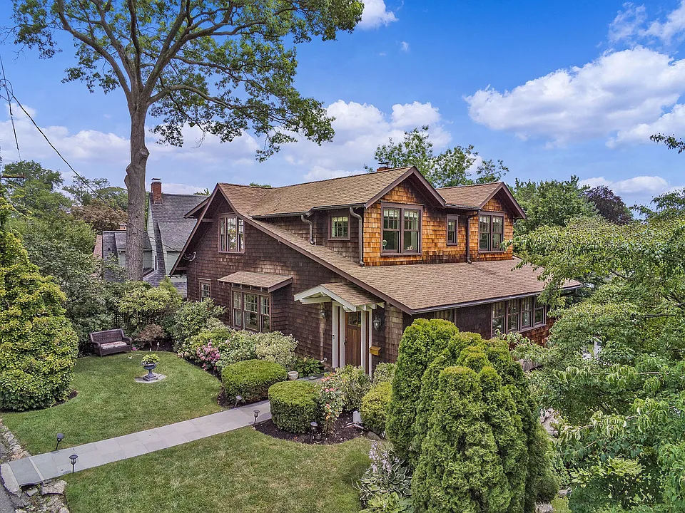 15 Soundview Dr Larchmont, NY (03 of 10).jpg