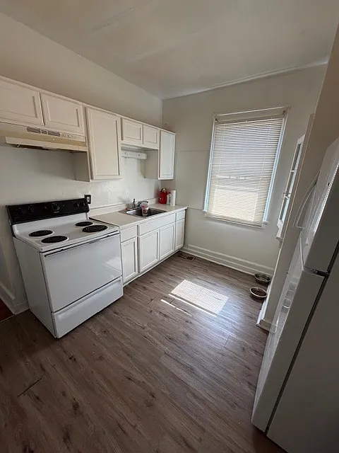2 bed, 900 sqft, $1,400 — Photo 4