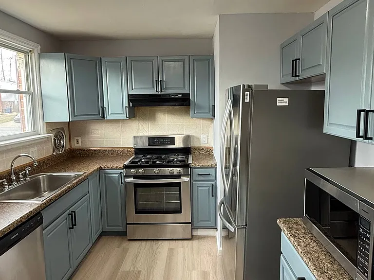 707 Gorman St — Photo 3