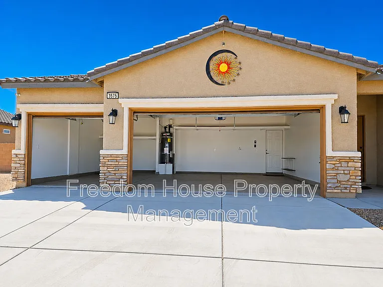 3575 E Wallowa Dr — Photo 3