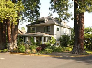 448 D St, Springfield, OR 97477