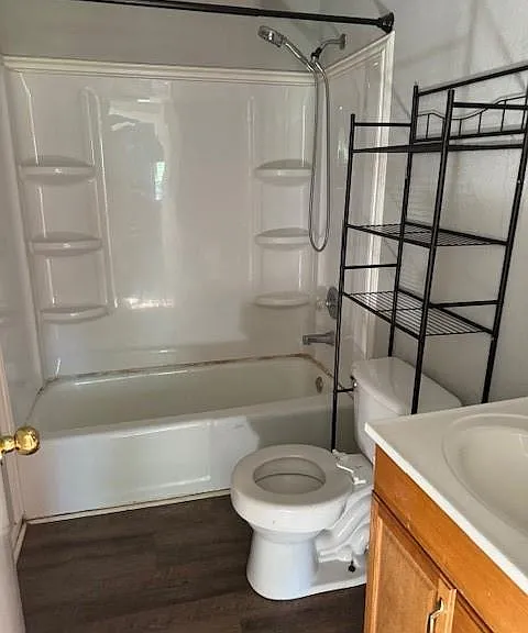 1208 Glendale St — Photo 10