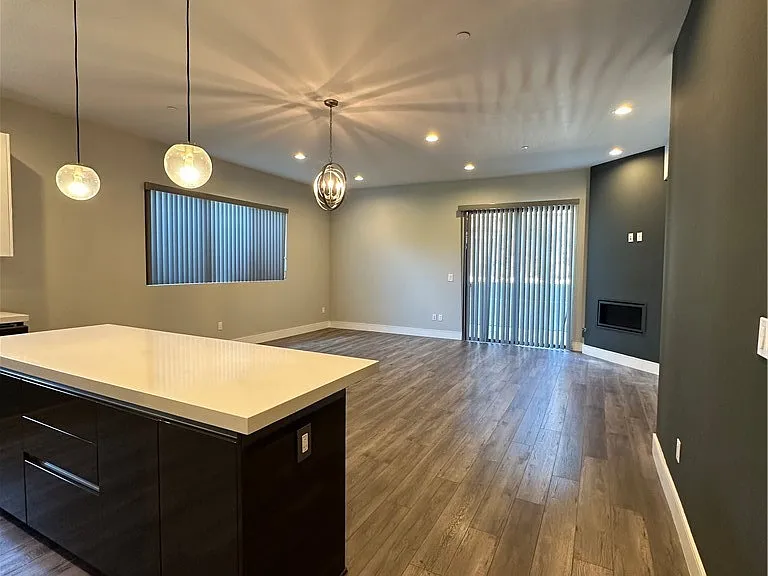 330 Salem St #102 — Photo 5