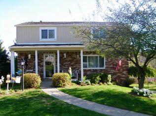 806 Blue Ridge Rd, Pittsburgh, PA 15239