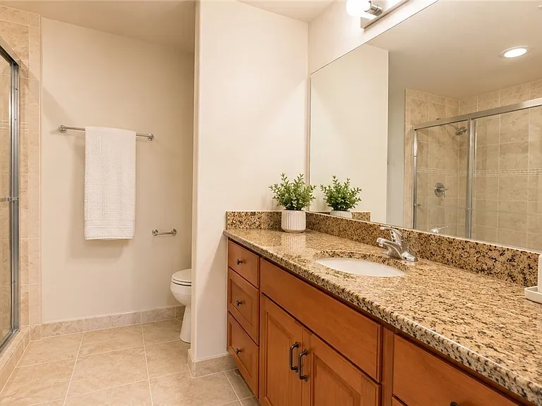 13100 Bella Casa Cir #235 — Photo 11