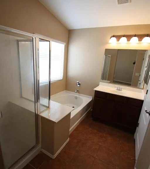 2371 E Calle Gran Desierto — Photo 2