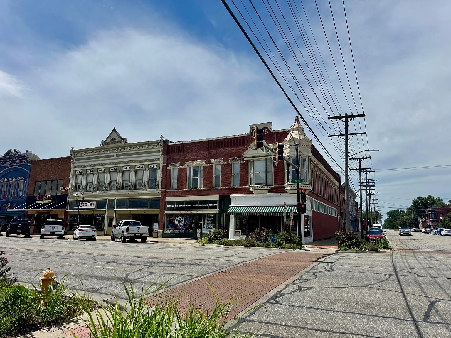 202 1/2 South Main Street #3 - 3 — Photo 1