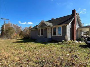 882 Woodville Rd, Mount Airy, NC 27030