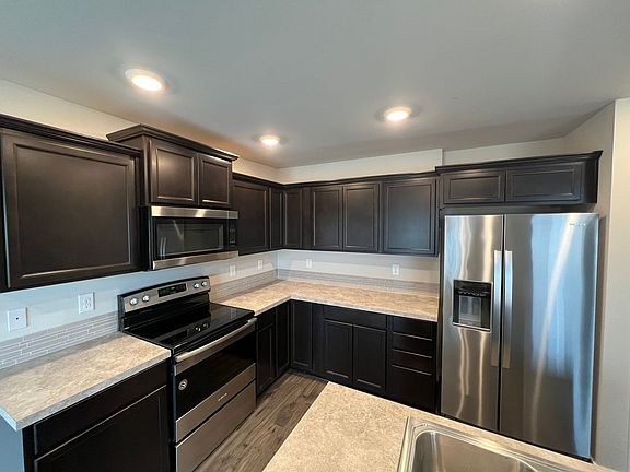5th image of 10808 183rd Street Ct E