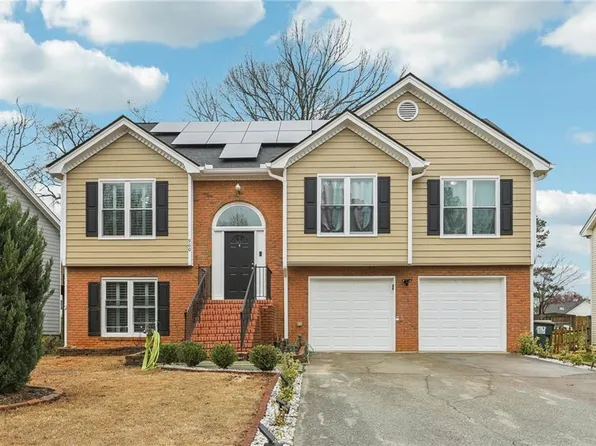 960 Sugar Meadow Dr, Sugar Hill, GA 30518
