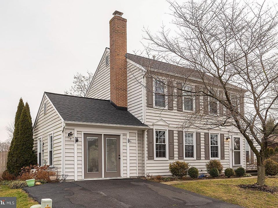 1st image of 108 Pembridge Dr