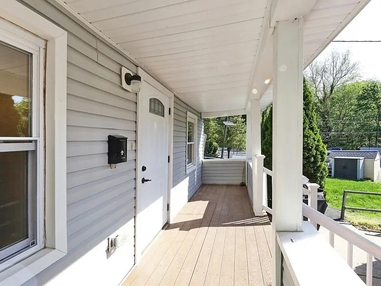 1466 River Rd — Photo 15
