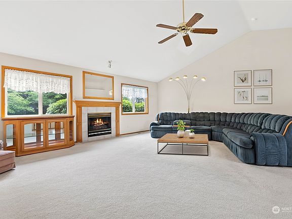 5th image of 14511 115th Avenue Ct E