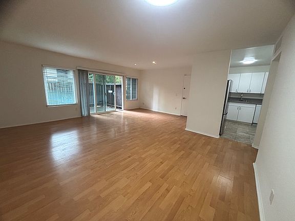 2nd image of 18350 Hatteras St APT 168