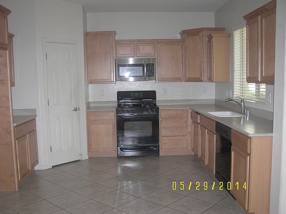 3rd image of 11848 Alava Ave