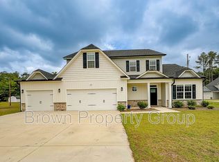 300 Saint Matthews Church Rd, Raeford, NC 28376