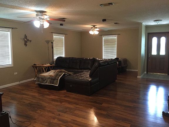 2nd image of 527 Prevost Dr