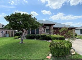 1213 Misty Dr, Midlothian, TX 76065