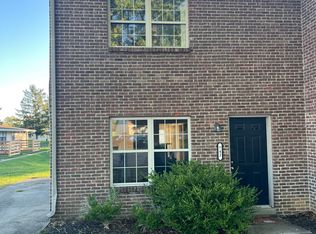 742 Eureka Springs Dr #1, Lexington, KY 40517