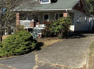 146 Beaver Dr, Asheville, NC 28804