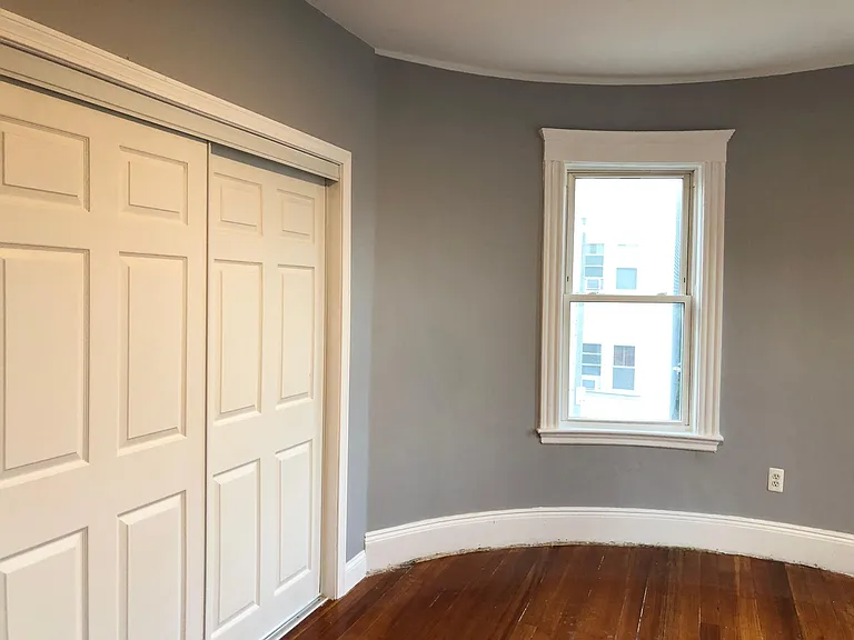 368 Park St — Photo 9