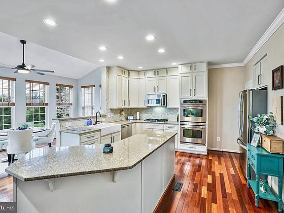 5th image of 11 Barbara Ellen Pl