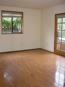 3rd image of 1514 Woodard Ct NW