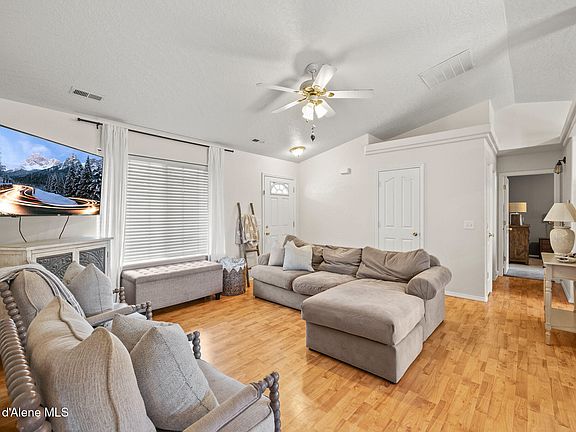 5th image of 2459 W Warwick Ct
