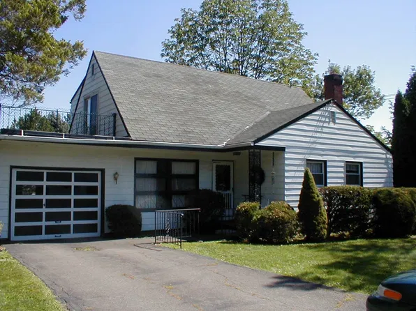 1233 W Clinton St, Elmira, NY 14905