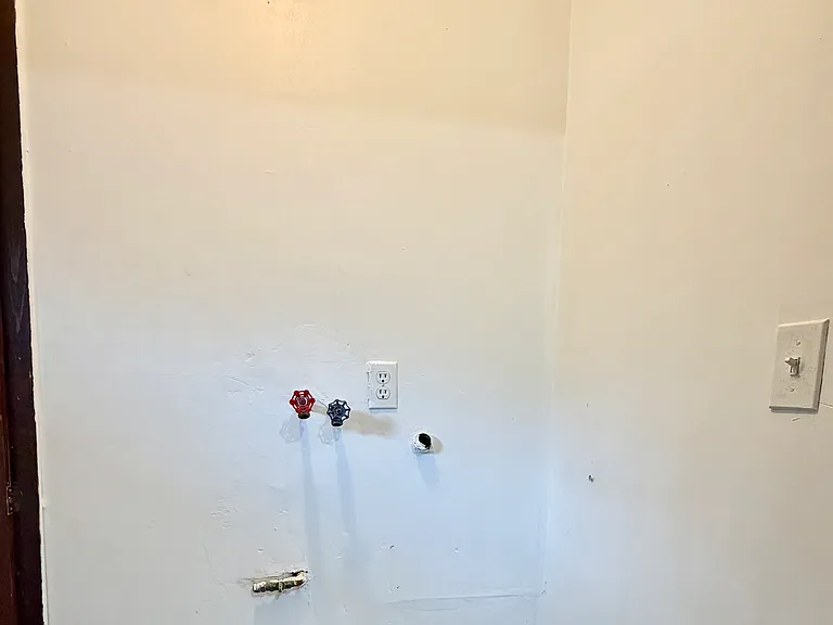 14 Mill Rd #2 — Photo 2
