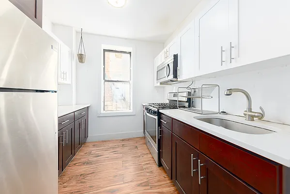 Rented by The Syper Group | media 13