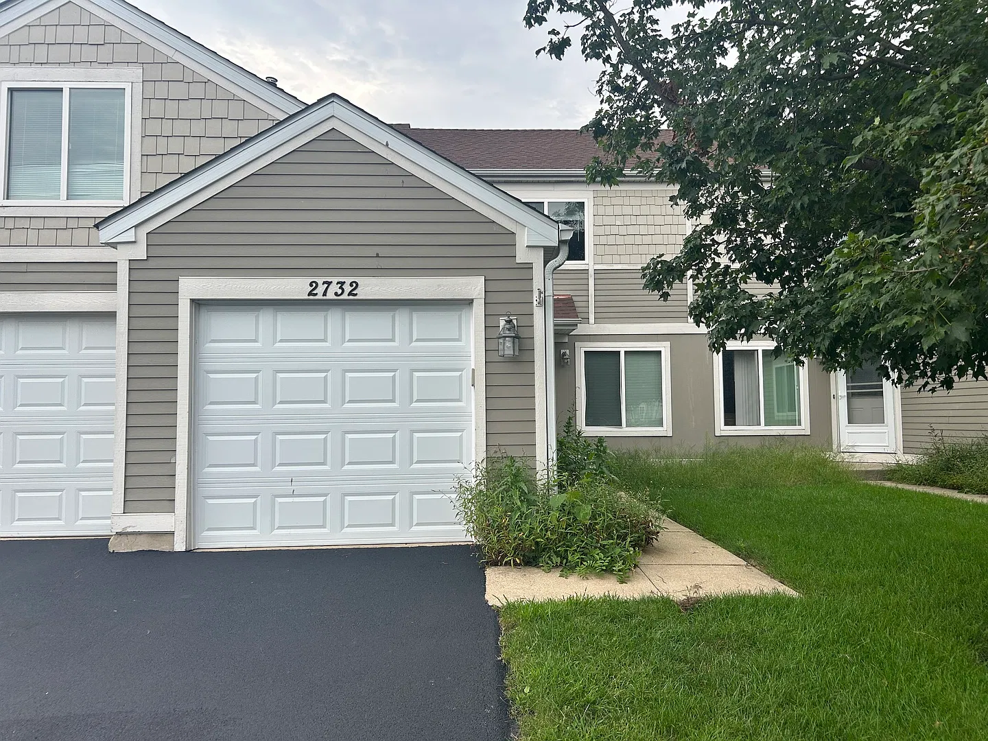 2 bed, 926 sqft, $1,850 — Photo 1