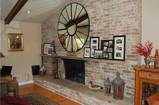 5th image of 305 McCabe Dr