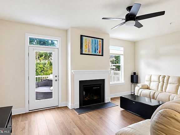 4th image of 11103 Wilder Way