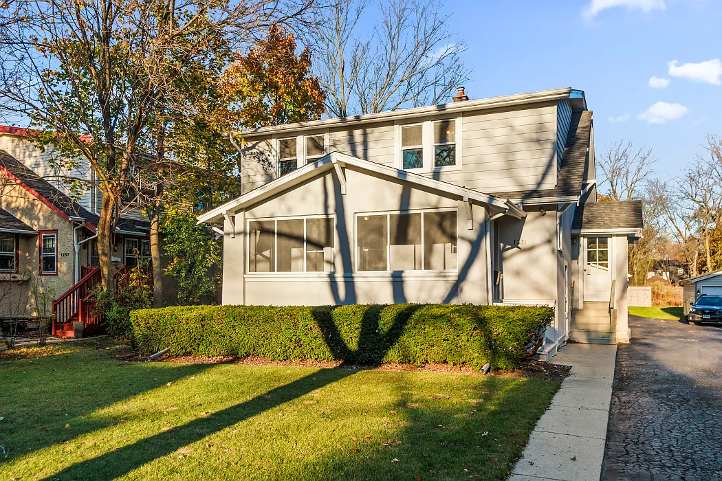 1231 Ridgewood Dr photo 1